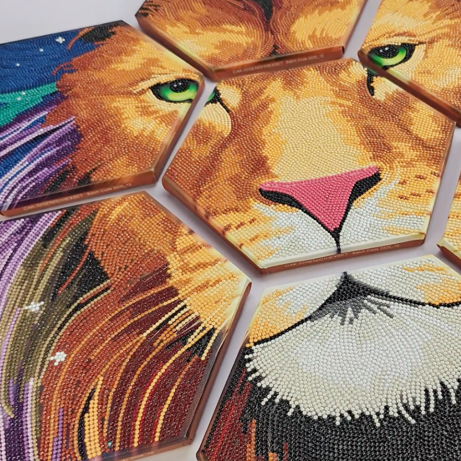 Majestic Lion Crystal Art Hexagon Decoration Kit
